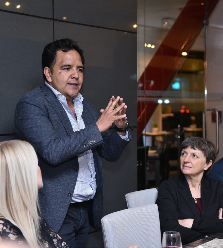 Laman Carranza consultor politico